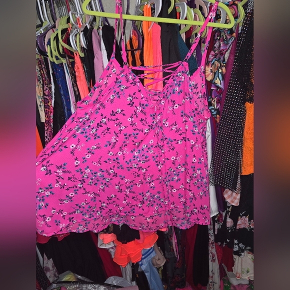 Like New Torrid 2x Lace Up Back Tank top - Picture 5 of 5